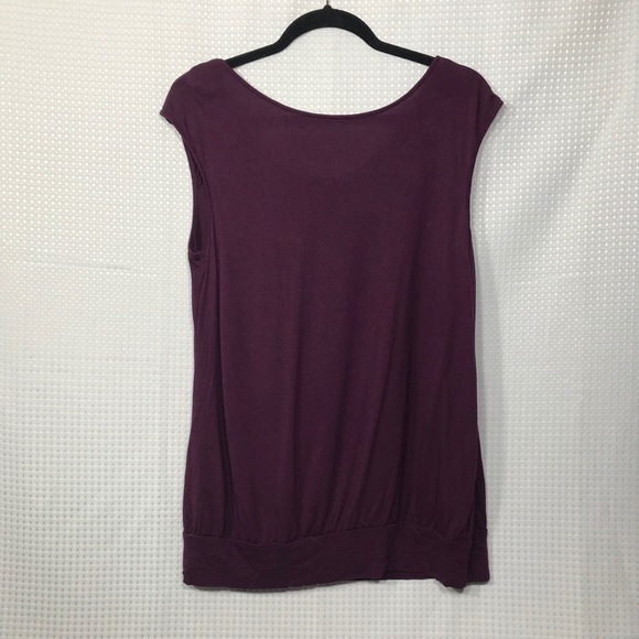 100% Rayon Sleeveless Shirt Size Large - Picture 2 of 5